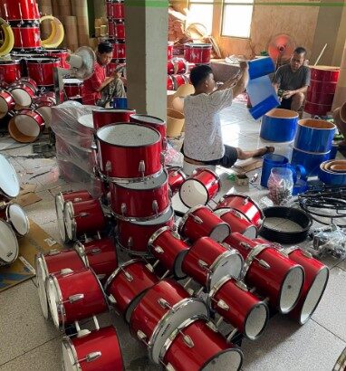 Pusat produksi drumband